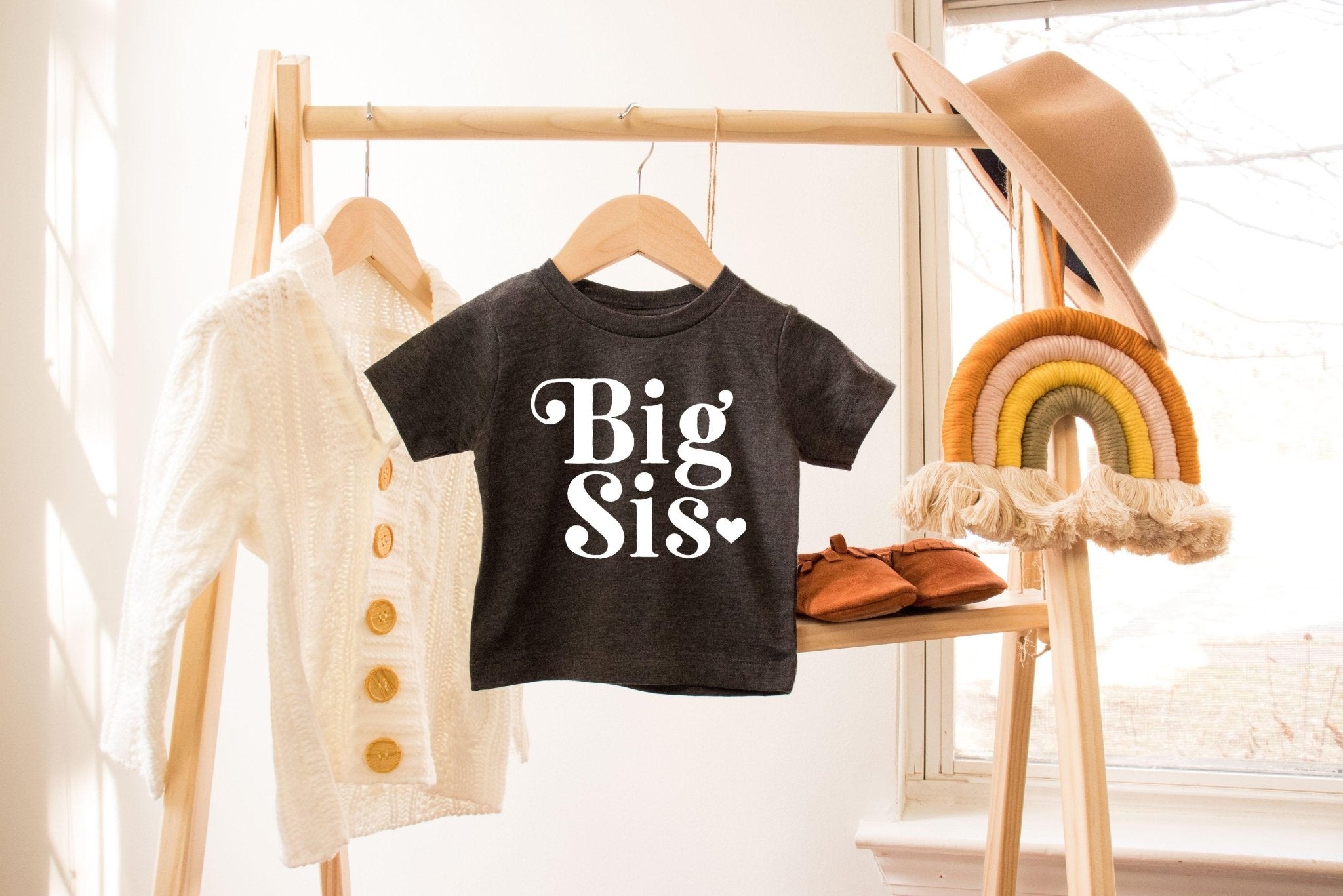 Big sis Baby And Toddler Sister T-Shirt (Retro) - Two & Gathered