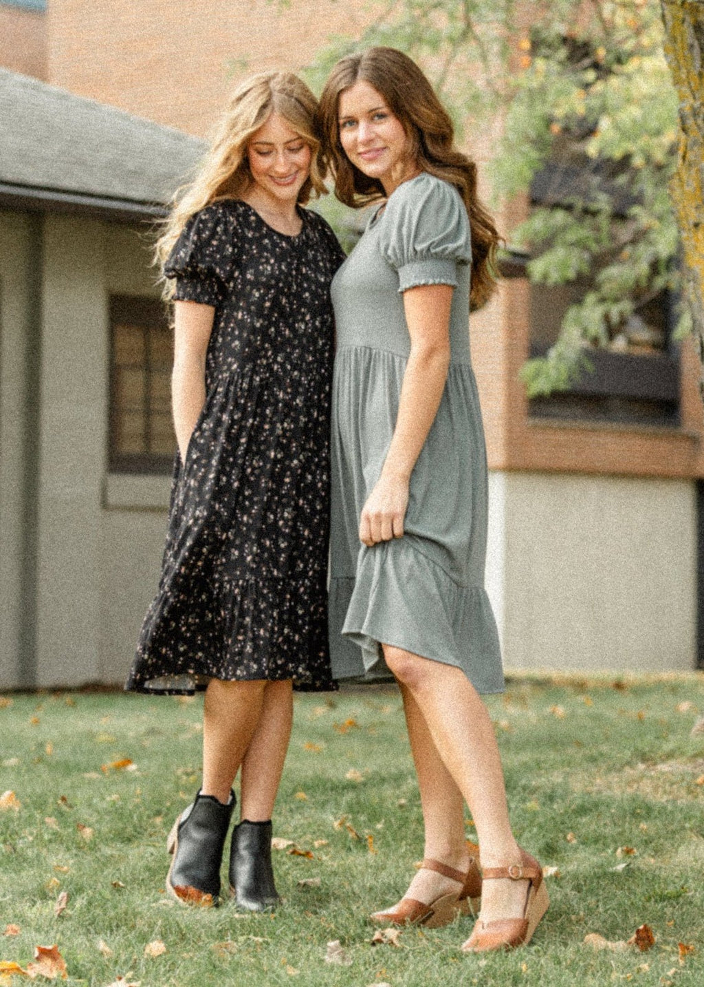 Jess Short Sleeve Midi Dress - Two & Gathered